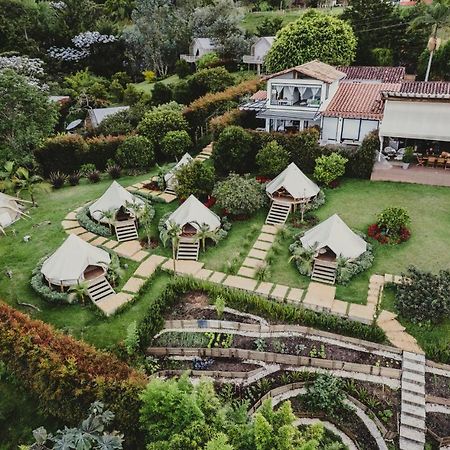 Teva Glamping & Retreat Hotel ริโอเนโกร ภายนอก รูปภาพ